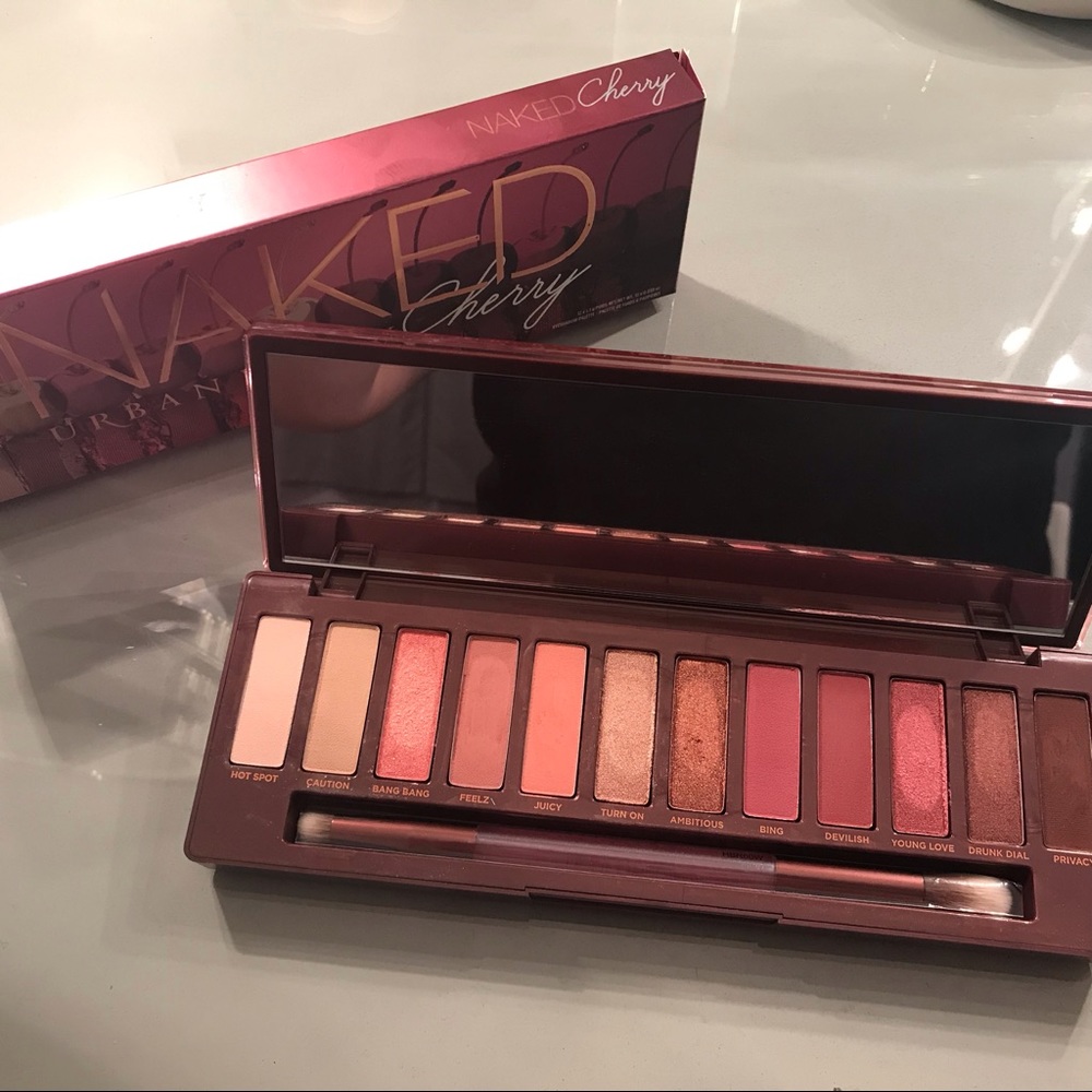 Urban Decay Naked Cherry Palette 🍒